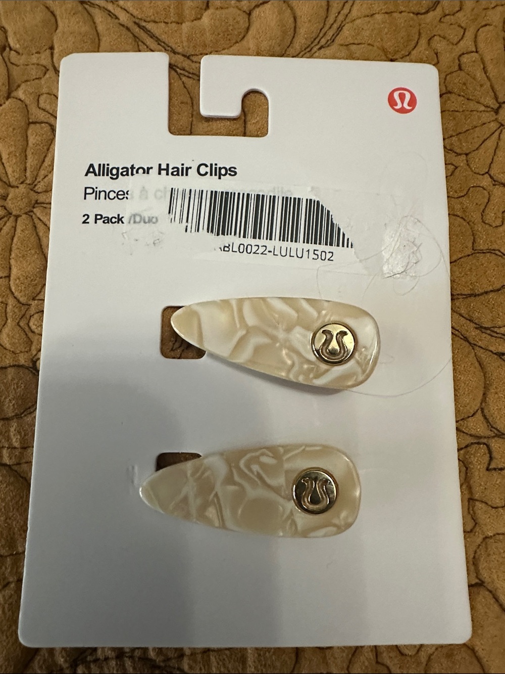 lululemon athletica Pearl Cream Marbled Alligator Hair Clips (2 Pack)
